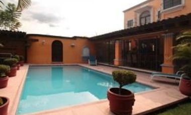 Casa en rancho cortes