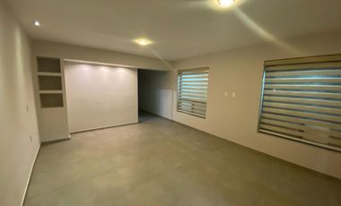 📍CASA  EN VENTA   MUY CERCA DE LA PLAZA DE TOROS, EN ORIZABA VER.