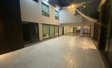 📍CASA  EN VENTA   MUY CERCA DE LA PLAZA DE TOROS, EN ORIZABA VER.