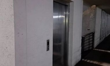 Estacionamiento al lado del metro Agricola