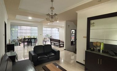 Disewakan Rumah Citraland Utama