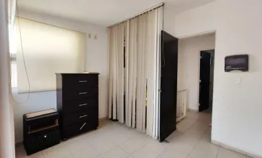 CASA AMPLIA EN IZCALLI COFRADÍA