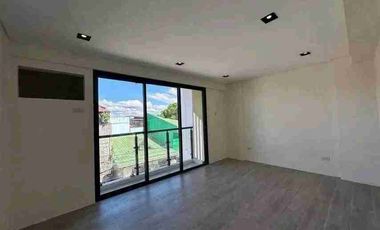 4-bedroom Townhouse For sale Ready For Occupancy in Las Piñas City