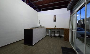 Bodega con 2 locales, Villa Margarita Hidalgo. Sola o con gym.