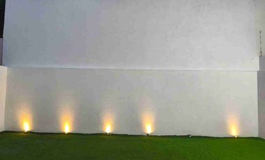 Da Vinci cumbres del Lago Juriquilla Preciosa casa en renta en condominio cotizado (casas diferentes diseño) 3 recamaras principal vestidor grande, 3 baños, sala de tv, sala comedor amplios con vista al jardín, cto. servicio y lavado, garage 3 autos,  vigilancia. 24 horas, salón usos múltiples, áreas verdes