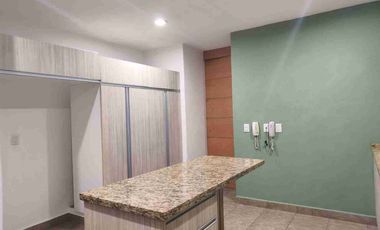 Da Vinci cumbres del Lago Juriquilla Preciosa casa en renta en condominio cotizado (casas diferentes diseño) 3 recamaras principal vestidor grande, 3 baños, sala de tv, sala comedor amplios con vista al jardín, cto. servicio y lavado, garage 3 autos,  vigilancia. 24 horas, salón usos múltiples, áreas verdes