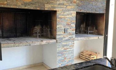 Vendo dpto de categoría amoblado a 200 Mtrs de la costanera