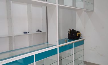 Alquiler de Local Comercial en Av. Tomás Valle