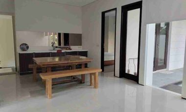 vila modern lingkungan tenang jimbaran kuta selatan