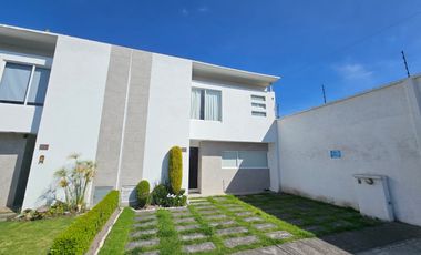 Casa en venta dentro de privada en San Mateo Atenco