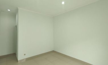 Disewakan Rumah Modern 2 Lantai dengan Nuansa Asri di Tebet Timur Dalam, Tebet, Jakarta Selatan.
