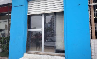 Local de alquiler en la ave. Juan Tanca Marengo, km 0,5, 48 m2.