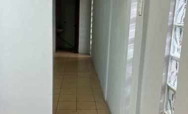 Local de alquiler en la ave. Juan Tanca Marengo, km 0,5, 48 m2.