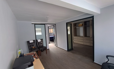 Se vende casa  sola 2 recamaras en Jardín Balbuena, Venustiano Carranza, CDMX 📍 Dirección:  Retorno 25 de la Avenida del Taller, Jardín Balbuena, Ven