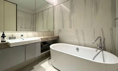 North-Facing Rare Item! Sukhumvit Skyline View!! For Sale – KRAAM Sukhumvit 26 Condominium 60.97 sq.m | 5 Mins Walk to BTS Phrom Phong!!