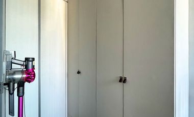 North-Facing Rare Item! Sukhumvit Skyline View!! For Sale – KRAAM Sukhumvit 26 Condominium 60.97 sq.m | 5 Mins Walk to BTS Phrom Phong!!