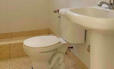 Eb Manta se vende casa de 3 dormitiorios. Sector Norte -  Urbanización Puerto Sol