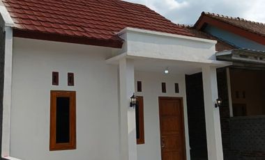 Murah! Rumah Di Mlati Sleman Dekat Jombor Dengan 3 Kamar Tidur