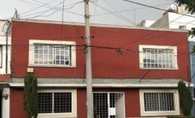 CASA EN REMATE CUAUHTEMOC