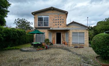 VENTA CASA CAMPESTRE CHIA