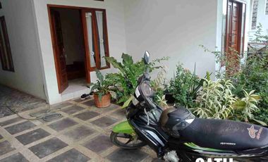 Dijual rumah siap huni bangunan bagus strategis kota Sukabumi