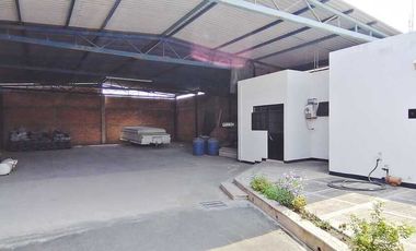 BODEGA DE 350m2 EN RENTA EN LA COLONIA LAS PINTITAS A 700 METROS DE LA CARRETERA A CHAPALA CERCA DEL AEROPUERTO