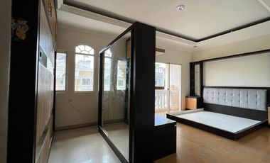 For Rent QUICK Pantai Indah Kapuk House PIK 8x20 4BR ensuite semi furnish 150mio/yr