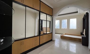 For Rent QUICK Pantai Indah Kapuk House PIK 8x20 4BR ensuite semi furnish 150mio/yr