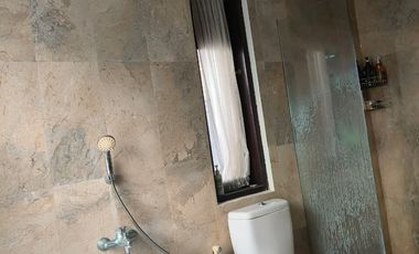 FOR RENT HUNIAN MINIMALIS 3 BR PRIVAT POOL LOCATION PREMIUM RENON