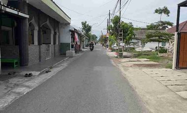 Rumah 2 Lantai Siap Huni Di Tirtonirmolo Bantul