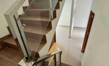 Rumah 2 Lantai Siap Huni Di Tirtonirmolo Bantul