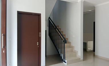 Rumah Dinamis Baru Hook di Antapani dkt RS Santo Yusup Kiaracondong Cikutra Cicadas