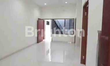 RUMAH MANYAR KOMPLEKS TOMPOTIKA DEKAT MERR GALAXY MALL, WISMA MUKTI KLAMPIS, ITS, UNAIR, HANG TUAH, UNTAG, NGAGEL, NGINDEN
