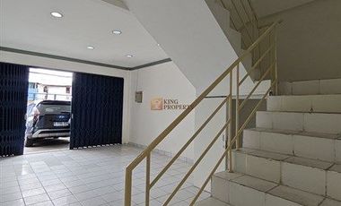Disewakan Ruko Strategis Dekat ITC Roxy, Tomang, Cideng, Stasiun Tanah Abang, Pasar Tanah Abang RS Tarakan Jakarta Ideal untuk Kantor atau Klinik.