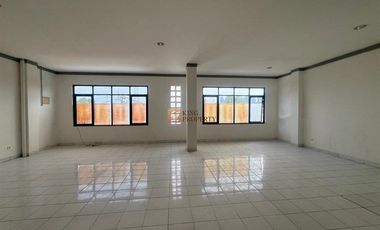 Disewakan Ruko Strategis Dekat ITC Roxy, Tomang, Cideng, Stasiun Tanah Abang, Pasar Tanah Abang RS Tarakan Jakarta Ideal untuk Kantor atau Klinik.