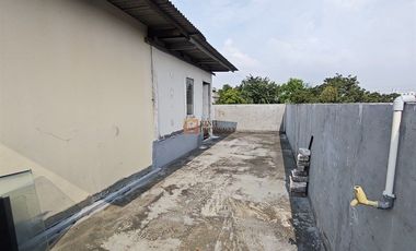 Disewakan Ruko Strategis Dekat ITC Roxy, Tomang, Cideng, Stasiun Tanah Abang, Pasar Tanah Abang RS Tarakan Jakarta Ideal untuk Kantor atau Klinik.