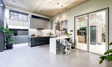 For Sale: 5BR House and Lot for Sale in Cavite City at Tokyo Mansions