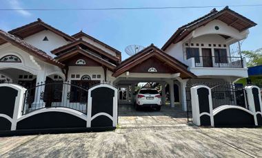 Rumah Classic tanah luas Siap Huni di tengah kota Sumedang