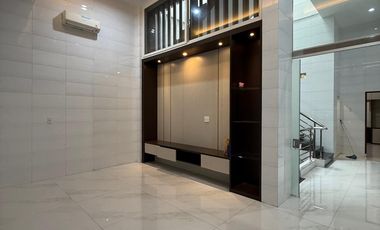 Sewa Rumah Komplek Griya Riatur Indah Elite Mantap Murah