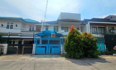 Strategis Disewakan Rumah 2 Lantai Furnished Bagus Dgn Luas Bangunan 330M2 Akses Dekat ITC Mall Mangga DUa, Gunung Sahari & Kota Tua Rumah di Kartini