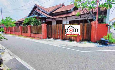 Rumah Semi Etnik Dekat ke Pasar Nusukan