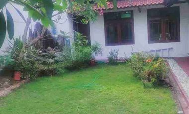 Rumah Semi Etnik Dekat ke Pasar Nusukan