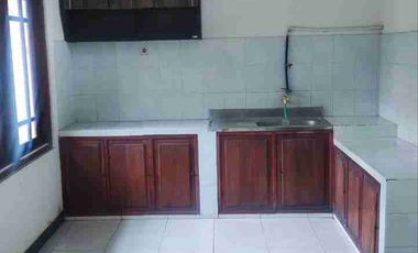 Rumah Semi Etnik Dekat ke Pasar Nusukan