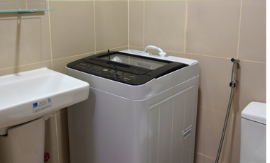 1 Bedroom with Balcony for Rent in Unit Red Residences in Makati City