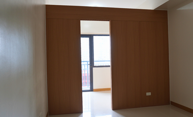 1 Bedroom with Balcony for Rent in Unit Red Residences in Makati City