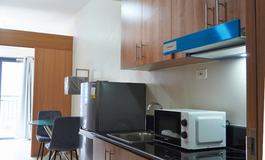 1 Bedroom with Balcony for Rent in Unit Red Residences in Makati City