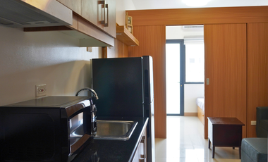 1 Bedroom with Balcony for Rent in Unit Lush Residences in Makati City