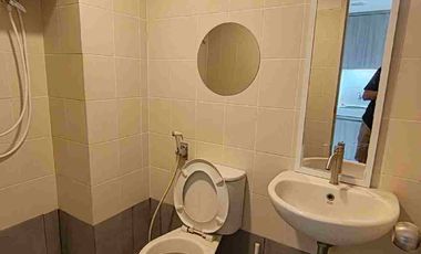 DISEWAKAN APARTEMEN AKASA 1 BR NEW VIEW POOL 727