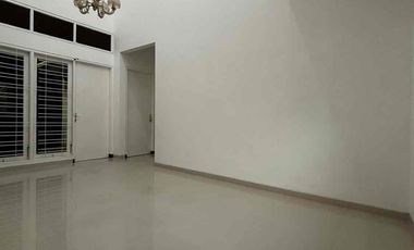 Disewakan Rumah Bagus Siap Huni Pondok Mutiara Sidoarjo dekat Pondok Jati Taman Pinang