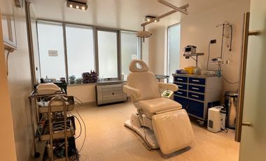 Venta de amplia Oficina para Inversión